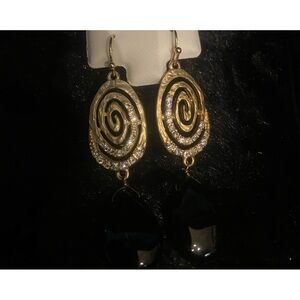 Simona Black and gold earrings